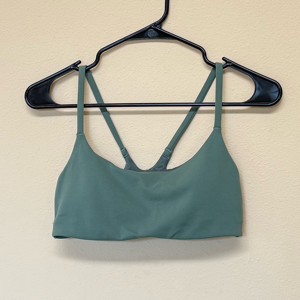 Lululemon Wunder Train Strappy Racerback Bra